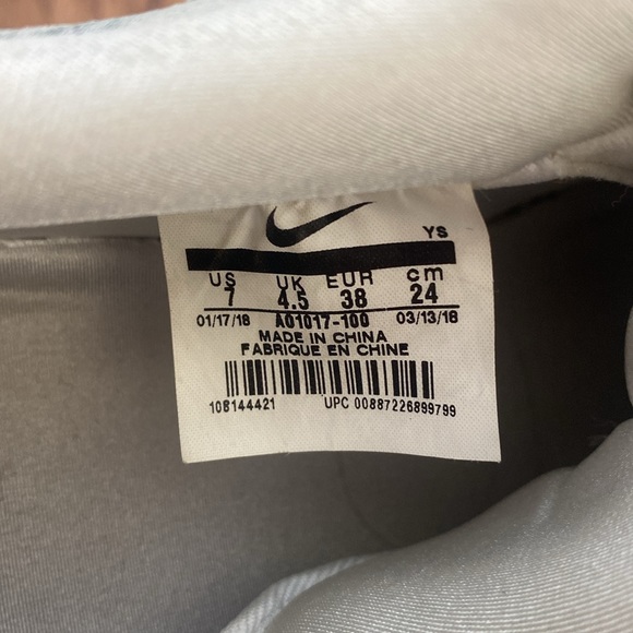 Air Force One - Picture 4 of 4